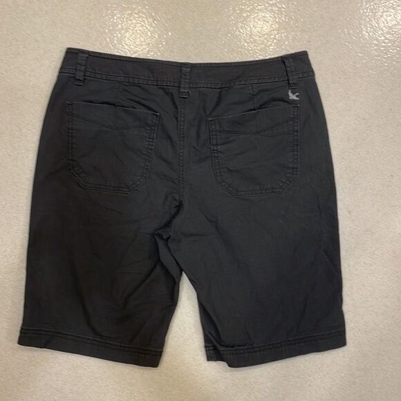 Eddie Bauer slightly curvy dark gray shorts size 4 - Picture 2 of 6